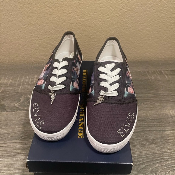Elvis Presley, Bradford Exchange Women’s Canvas Shoes w/ Lace, Size 8 NEW w Box - Picture 2 of 9